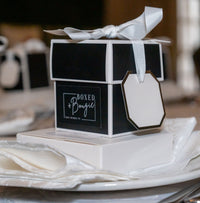 Place Setting Favours